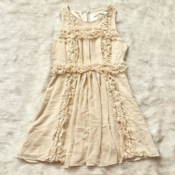Forever 21 Vintage Cream Rosette Ruffle Pleated Dress Size Small - Picture 3 of 8